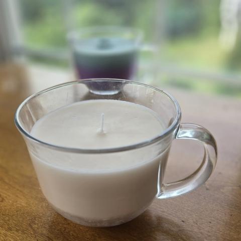 Picture of a soy candle